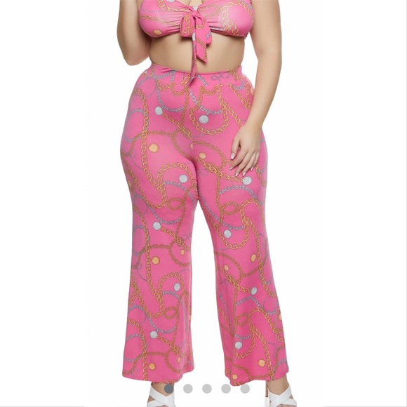 ⚜️ Plus Size Chain Print Crop Top and Wide Leg Pant Set - 2 Colors ⚜️ - Picture 6 of 9